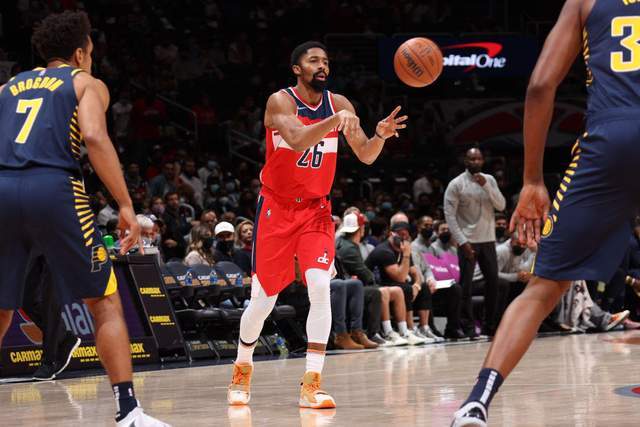 中国官网-关于奇才取胜，取得季后赛前进宝贵一步的信息