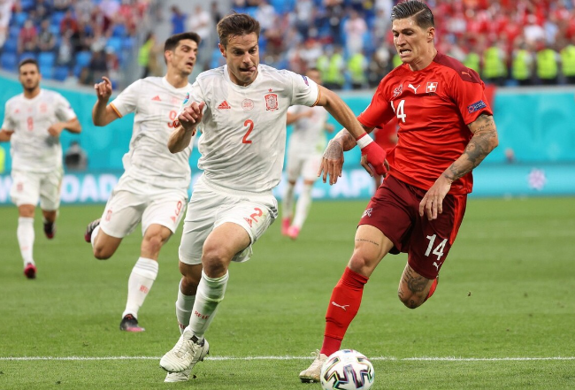 C7娱乐-欧洲杯赛事球队争夺冠军，比赛过程激动人心