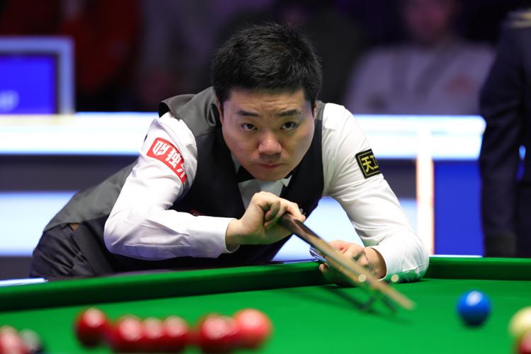 C7娱乐app下载-最动人心弦最惊爆眼球的足球过人技巧秀